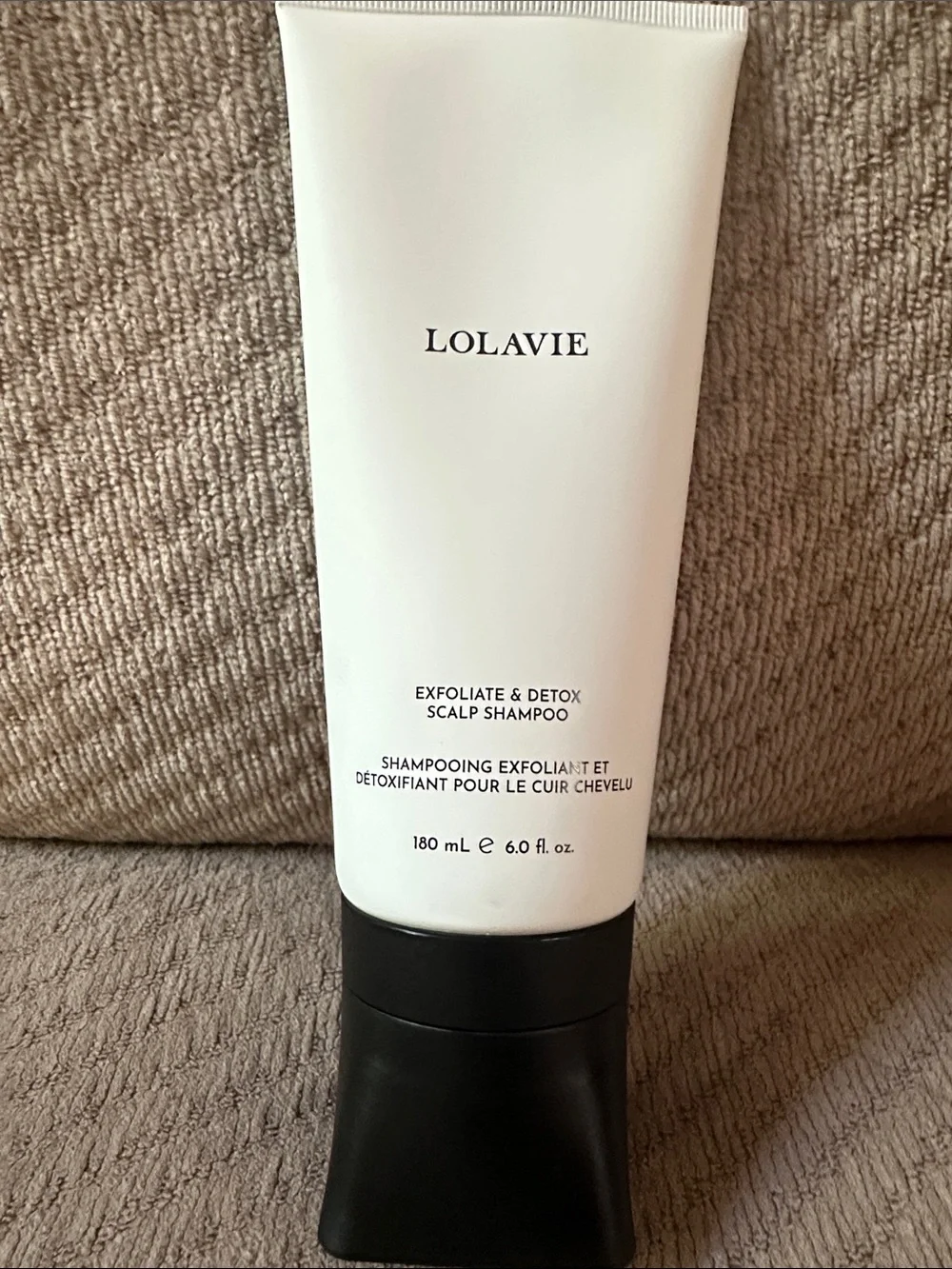 Lolavie Exfoliate & Detox Shampoo
